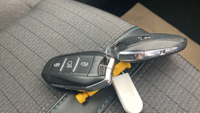 Peugeot 208 1.2 PureTech 100 Allure 5dr Petrol Hatchback